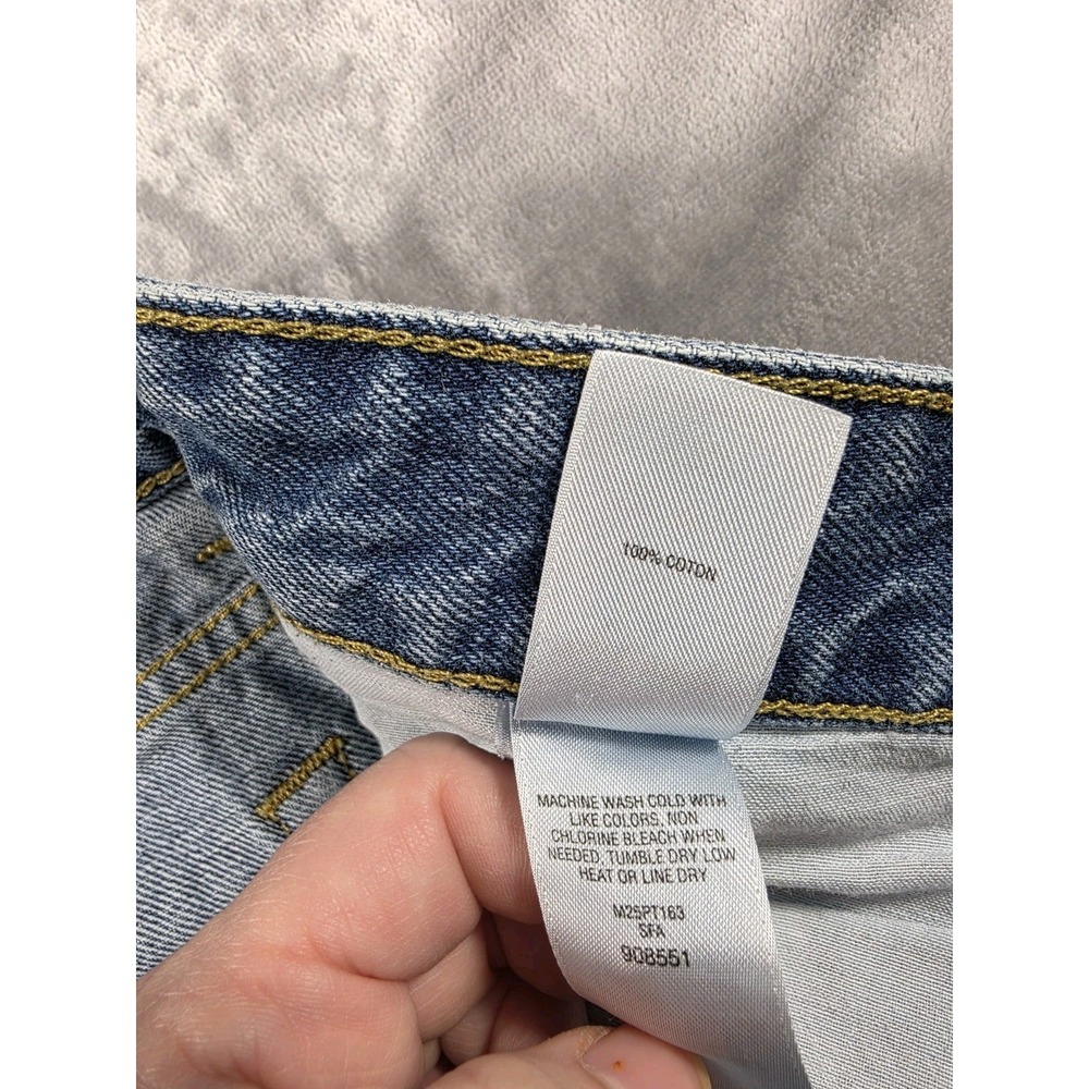 Cabela's Men's Classic Fit Jeans Size 40x34‎ Straight Leg Jeans Blue Denim - Picture 5 of 6